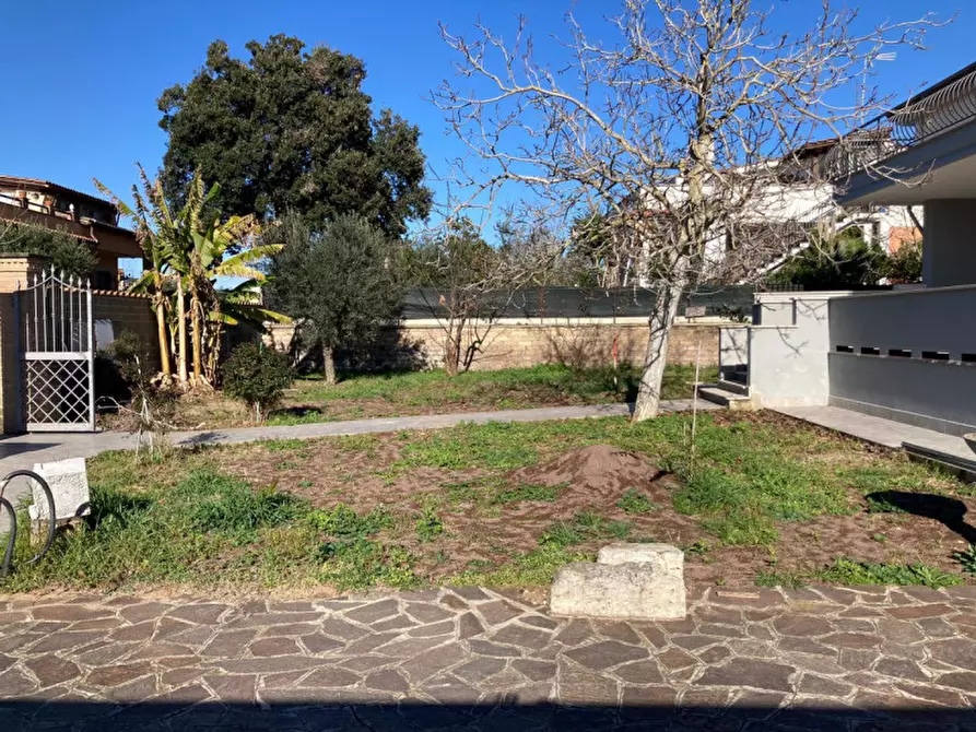 Immagine 13 di Villa in vendita  in VIA MONTASOLA a Nettuno