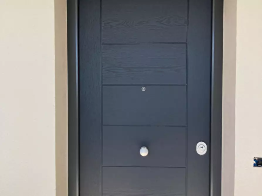 Immagine 22 di Villa in vendita  in VIA MONTASOLA a Nettuno