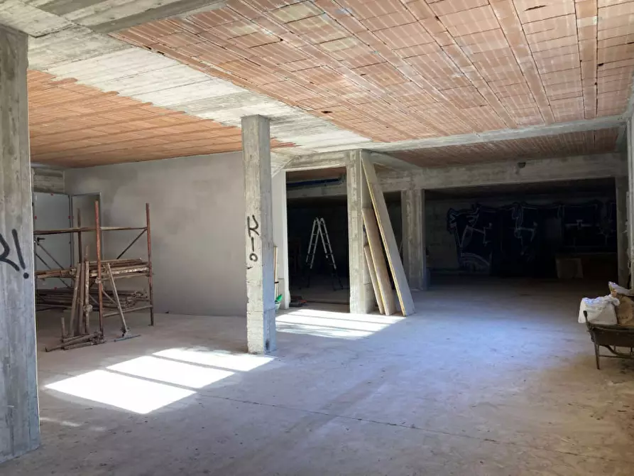 Immagine 49 di Villa in vendita  in VIA MONTASOLA a Nettuno