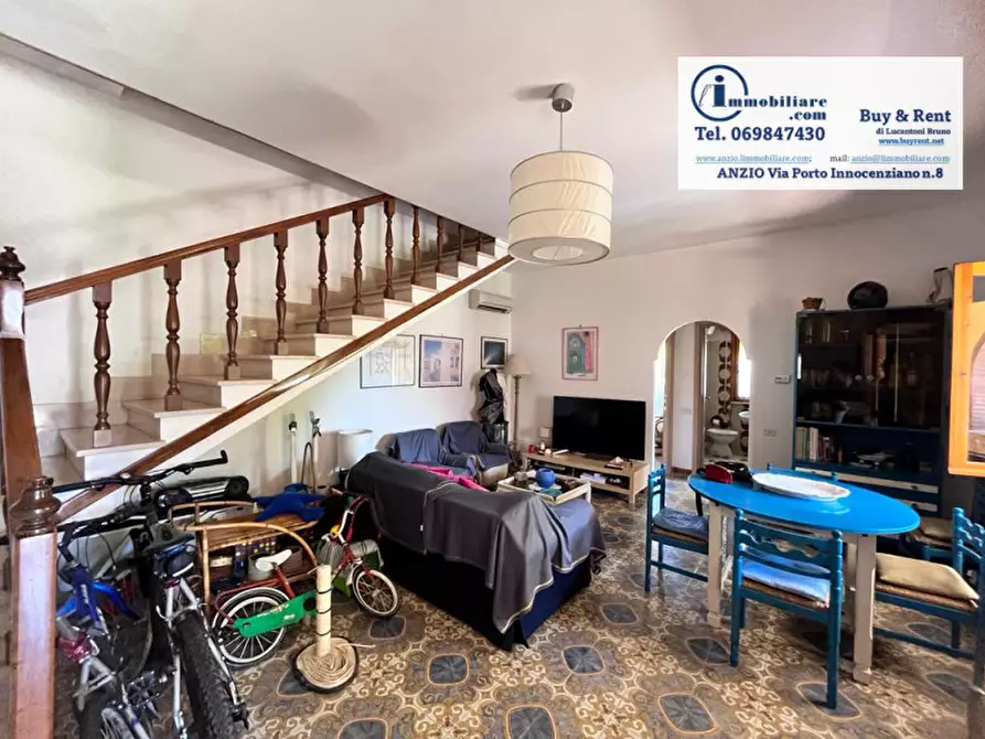 Immagine 7 di Casa trifamiliare in vendita  in Via Amaranto a Anzio