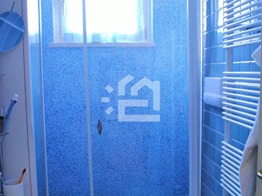 Immagine 15 di Appartamento in affitto  in via degli alpini a Manerba Del Garda