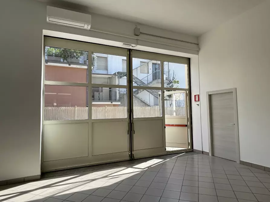 Immagine 1 di Laboratorio in affitto  in via pancheri a Trento