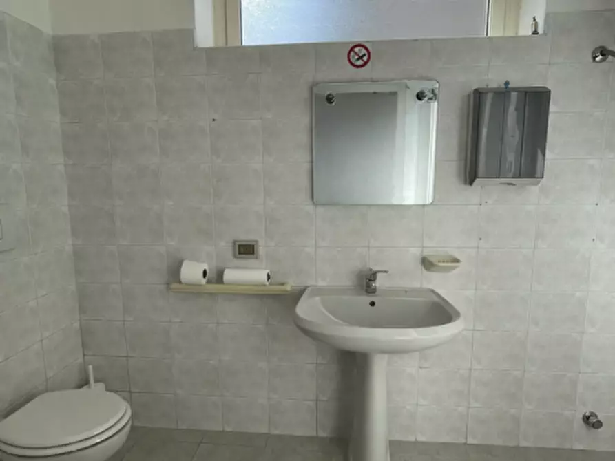 Immagine 10 di Laboratorio in affitto  in via pancheri a Trento