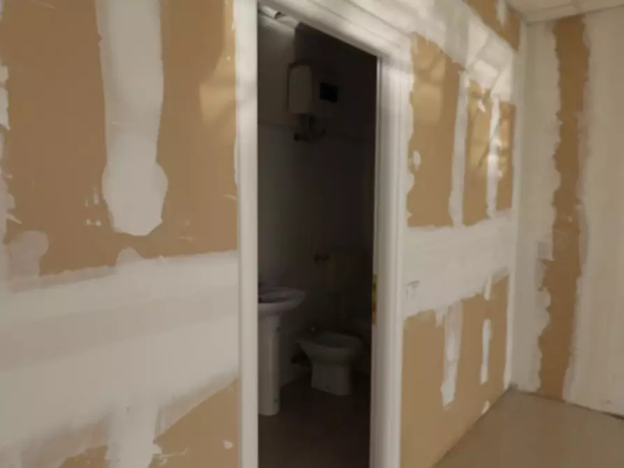 Immagine 11 di Ufficio in affitto  in gruccia a San Giovanni Valdarno