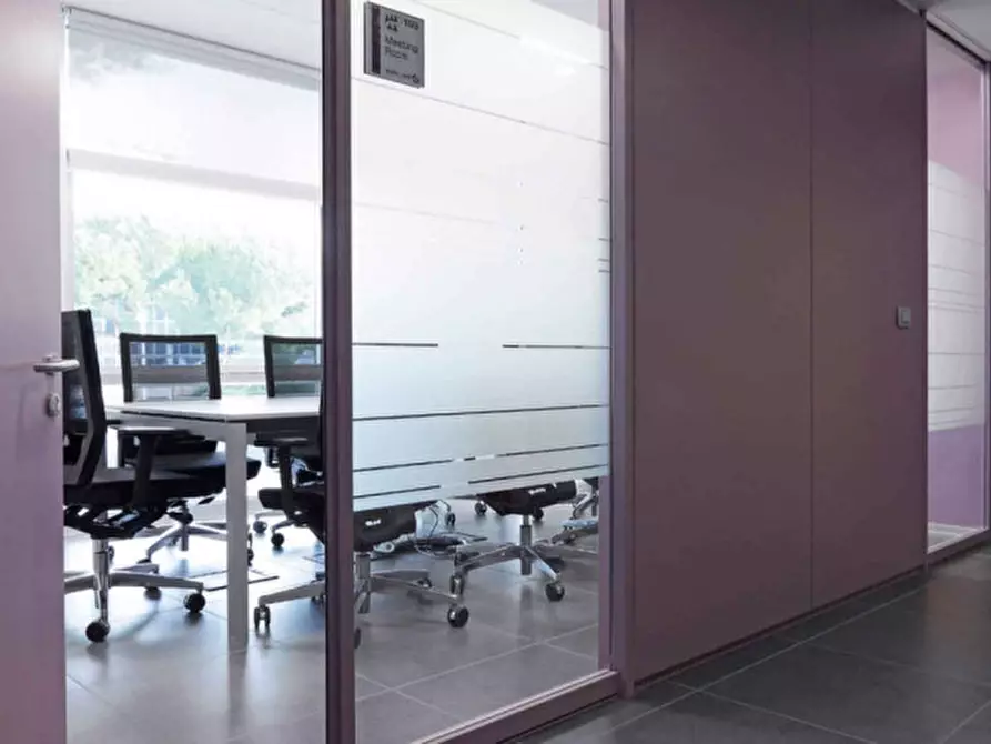 Immagine 2 di Ufficio in affitto  a Carrè