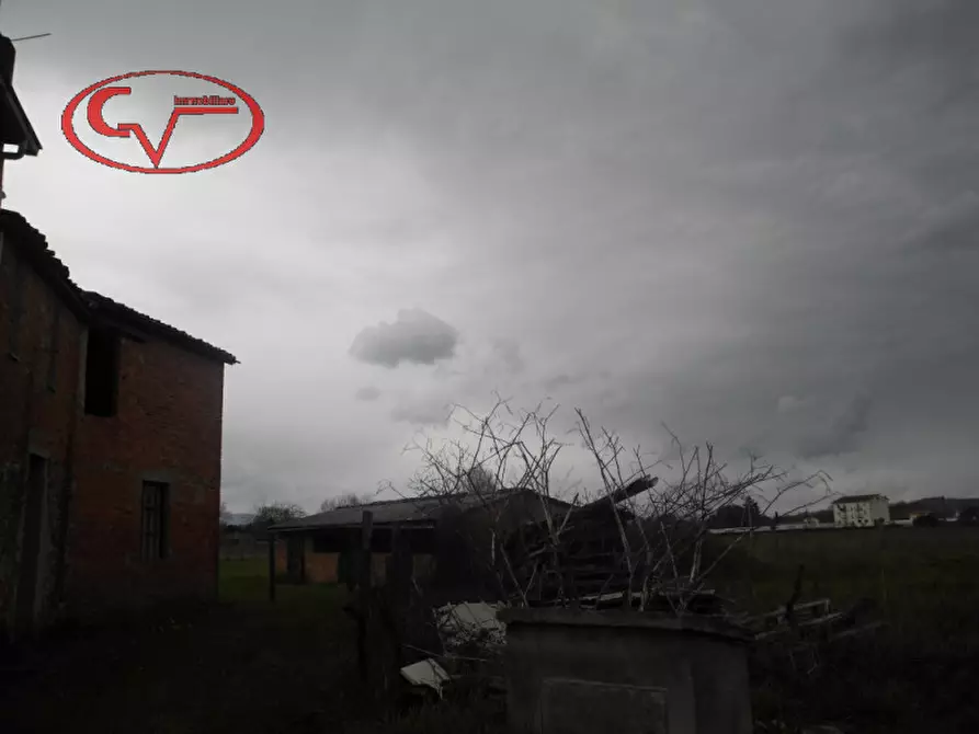 Immagine 7 di Rustico / casale in vendita  a Montevarchi