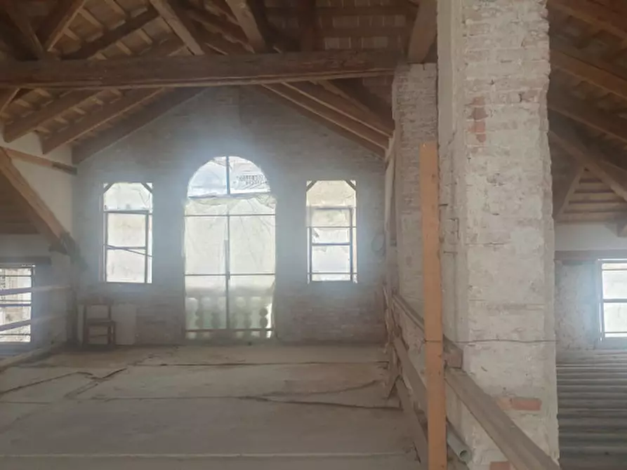 Immagine 10 di Villa in vendita  in sr 11 a Dolo