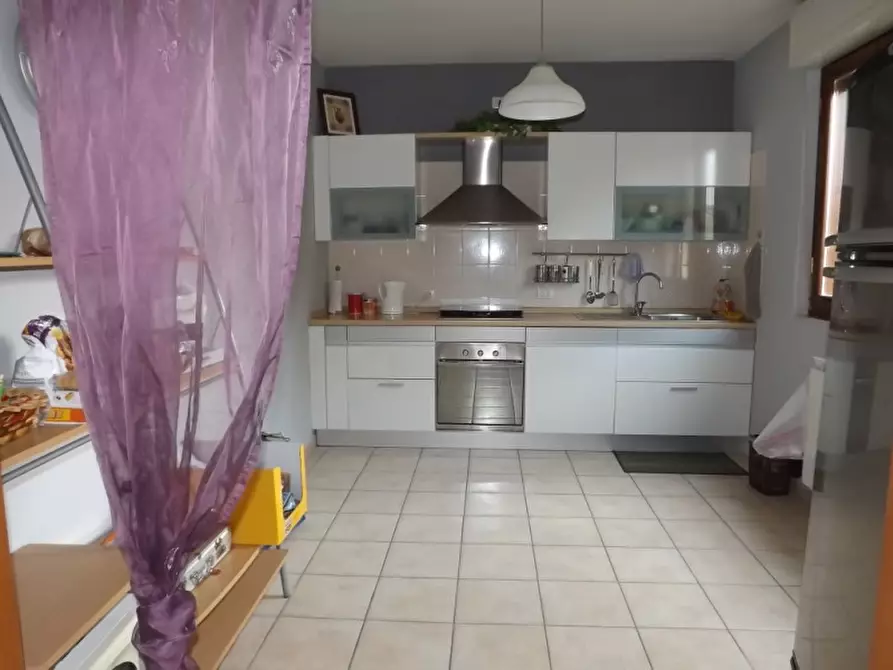 Immagine 11 di Appartamento in vendita  a Trecastelli