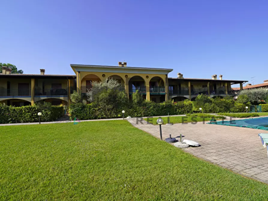 Immagine 19 di Appartamento in vendita  in Via repubblica a Manerba Del Garda