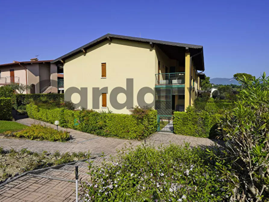 Immagine 23 di Appartamento in vendita  in Via repubblica a Manerba Del Garda