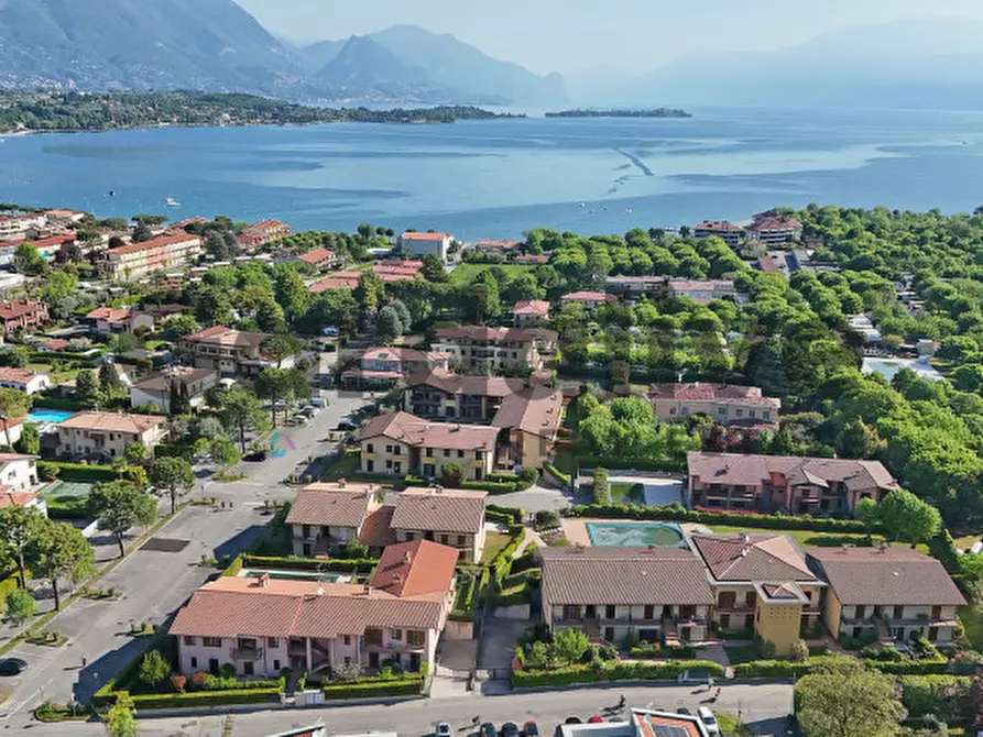 Immagine 27 di Appartamento in vendita  in Via repubblica a Manerba Del Garda