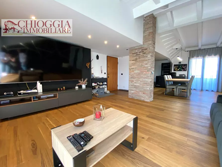 Immagine 3 di Appartamento in vendita  in Via Granatieri di Sardegna a Chioggia