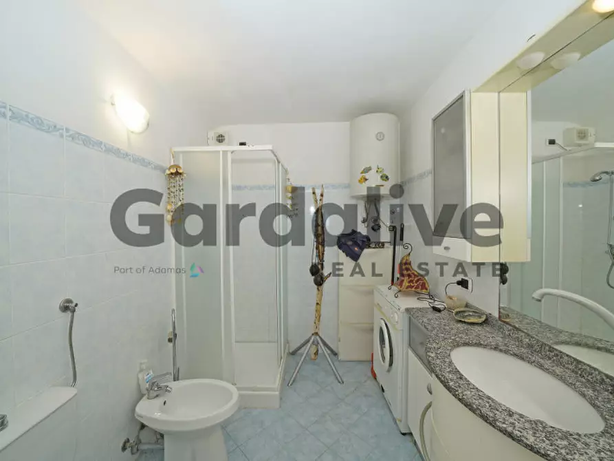 Immagine 12 di Appartamento in vendita  in Via Seselle a Manerba Del Garda