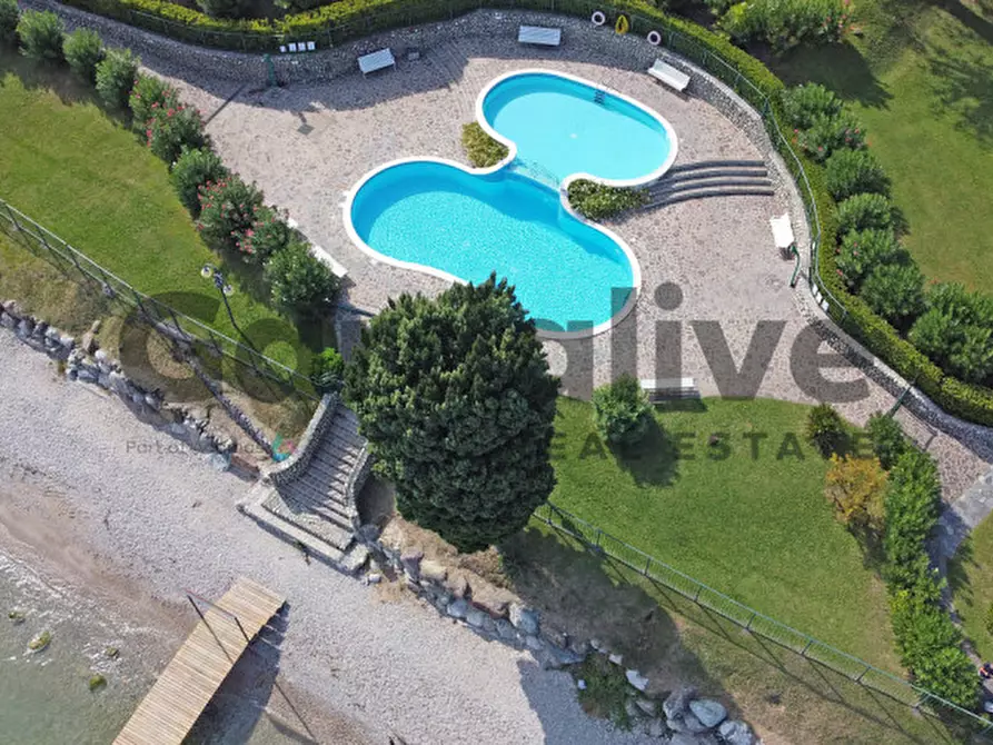 Immagine 14 di Appartamento in vendita  in Via Seselle a Manerba Del Garda