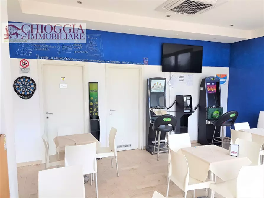 Immagine 9 di Negozio in vendita  in Via Marco Polo 69 a Chioggia