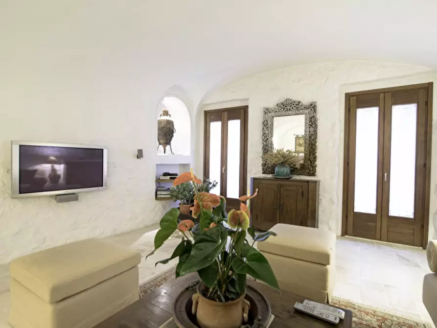 Immagine 5 di Casa indipendente in vendita  in VIA ROMANA 5 a Olbia