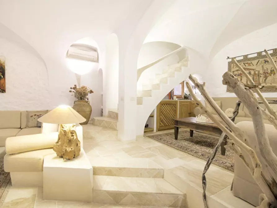 Immagine 29 di Casa indipendente in vendita  in VIA ROMANA 5 a Olbia