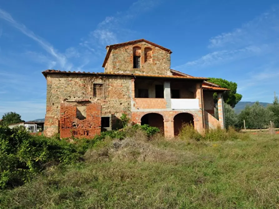 Immagine 1 di Rustico / casale in vendita  a Terranuova Bracciolini