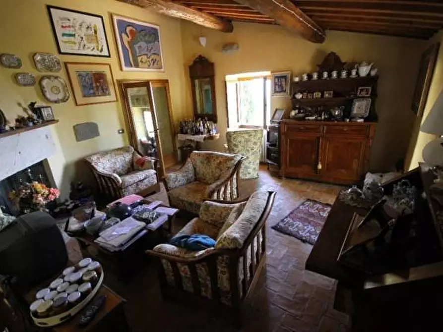 Immagine 8 di Rustico / casale in vendita  a Loro Ciuffenna