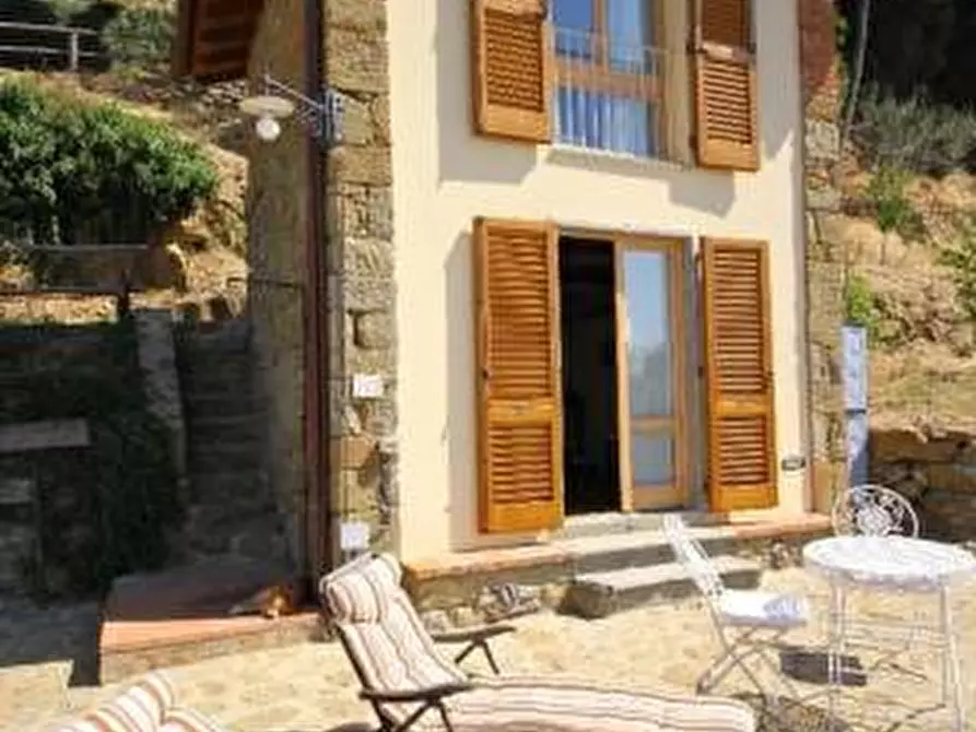 Immagine 10 di Rustico / casale in vendita  a Loro Ciuffenna