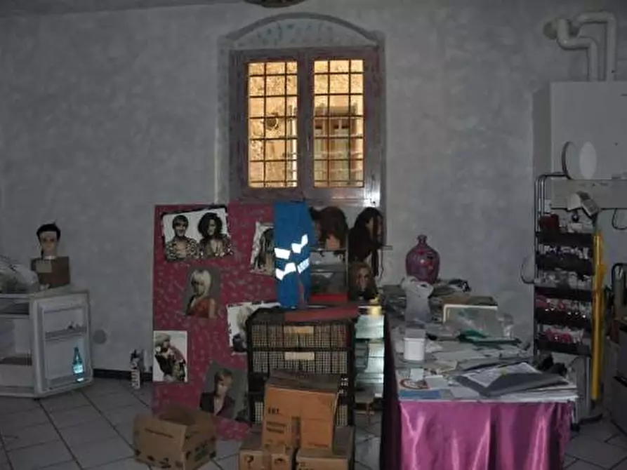 Immagine 6 di Negozio in vendita  a San Giovanni Valdarno