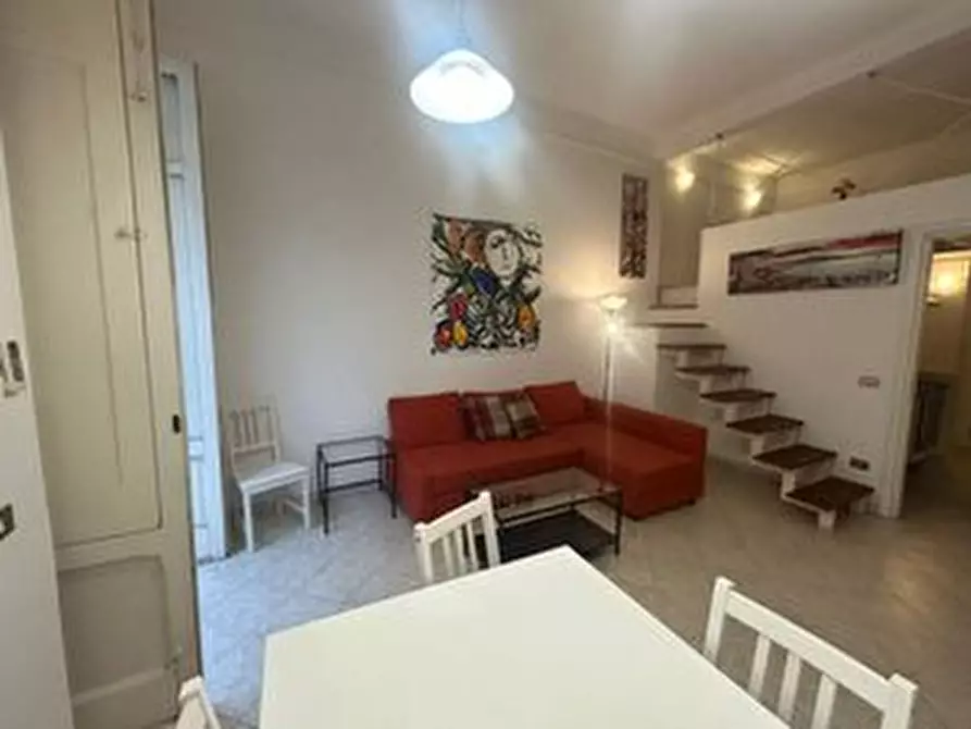 Immagine 4 di Appartamento in affitto  in Via Chiaia a Napoli