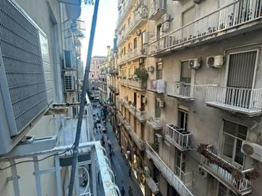 Immagine 9 di Appartamento in affitto  in Via Chiaia a Napoli