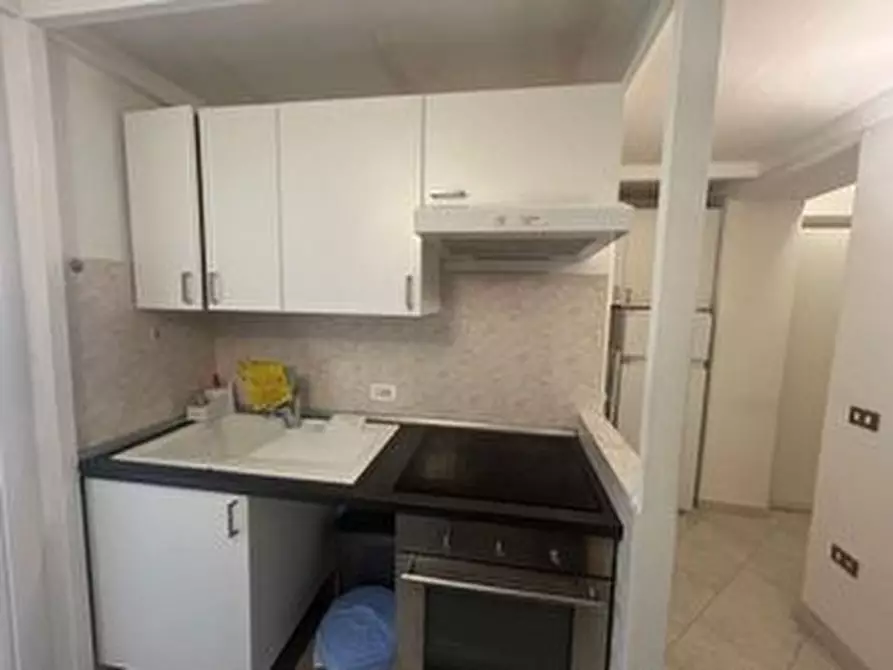 Immagine 10 di Appartamento in affitto  in Via Chiaia a Napoli