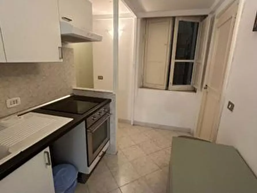 Immagine 18 di Appartamento in affitto  in Via Chiaia a Napoli