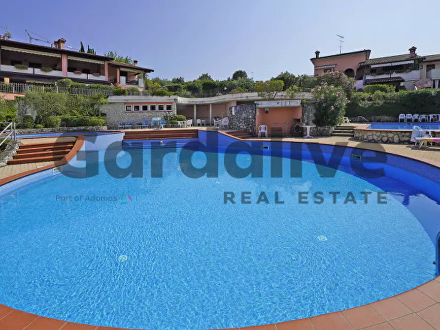 Immagine 1 di Appartamento in vendita  in via Belvedere a Manerba Del Garda