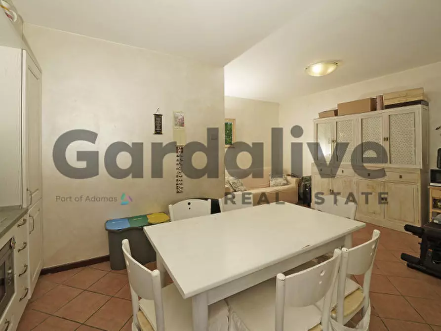 Immagine 4 di Appartamento in vendita  in via Belvedere a Manerba Del Garda