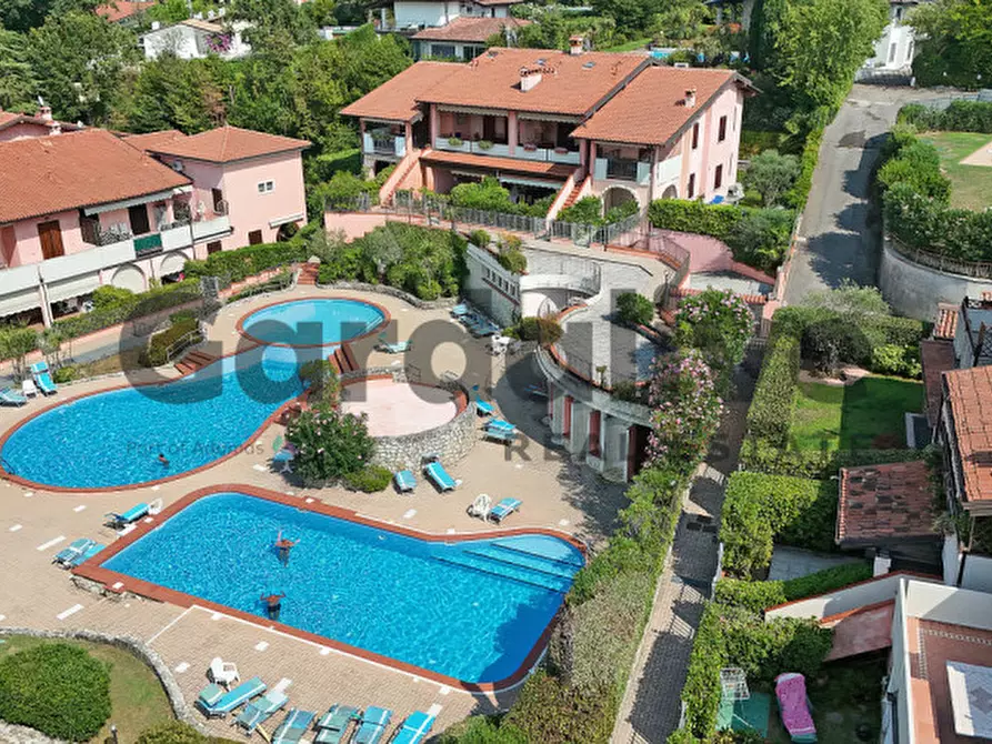 Immagine 19 di Appartamento in vendita  in via Belvedere a Manerba Del Garda