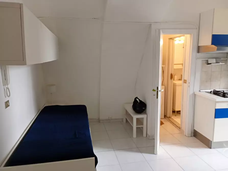 Immagine 2 di Appartamento in affitto  in Via Pessina 26 a Napoli