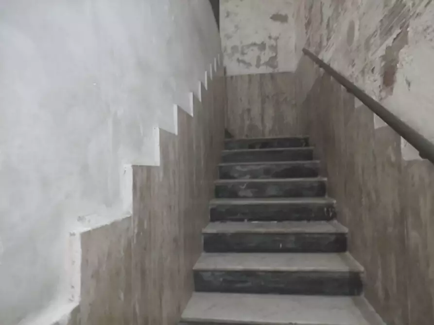 Immagine 32 di Appartamento in affitto  in Via Pessina 26 a Napoli