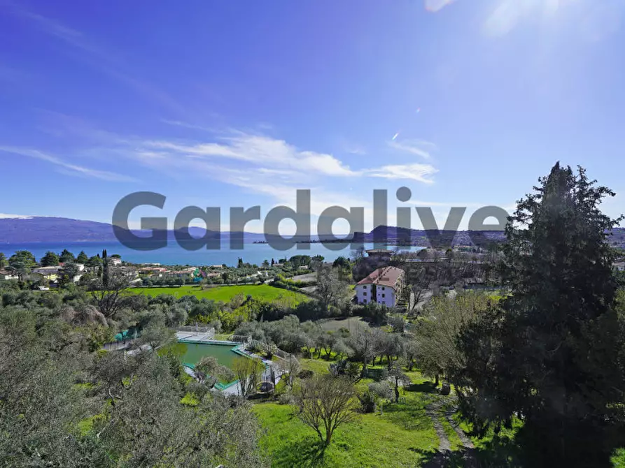 Immagine 7 di Villa in vendita  in Via Teodora Bresciani a Manerba Del Garda