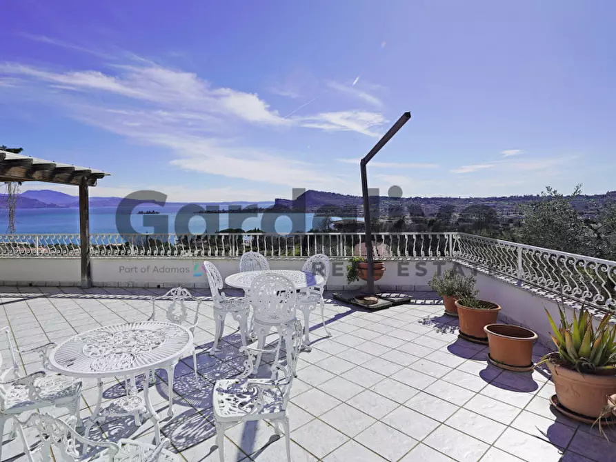 Immagine 9 di Villa in vendita  in Via Teodora Bresciani a Manerba Del Garda