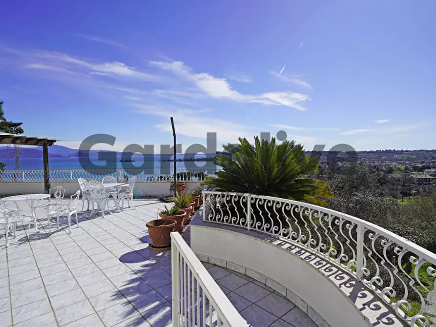 Immagine 23 di Villa in vendita  in Via Teodora Bresciani a Manerba Del Garda