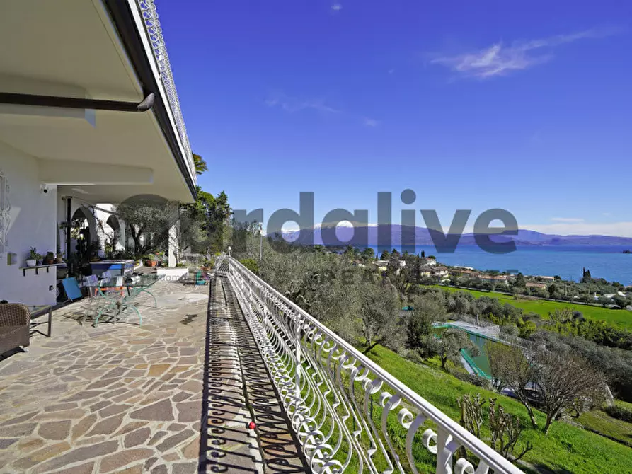 Immagine 36 di Villa in vendita  in Via Teodora Bresciani a Manerba Del Garda
