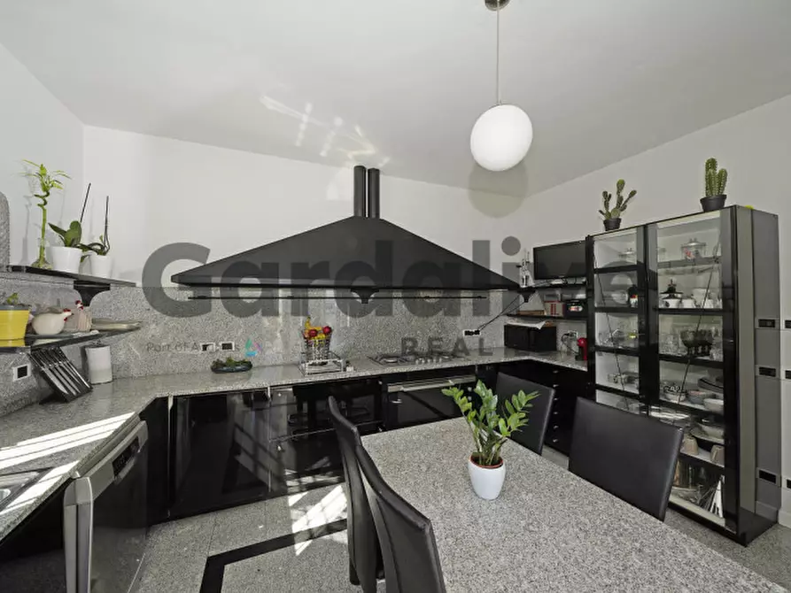 Immagine 56 di Villa in vendita  in Via Teodora Bresciani a Manerba Del Garda