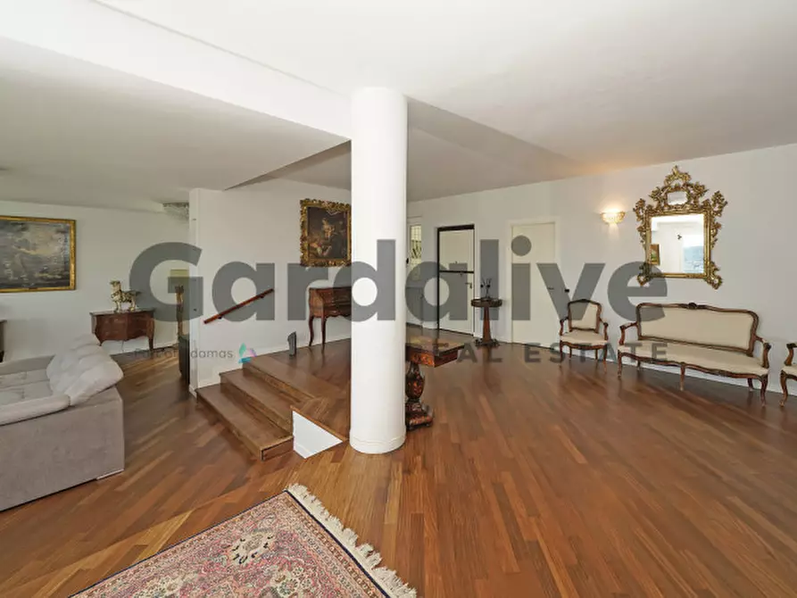 Immagine 58 di Villa in vendita  in Via Teodora Bresciani a Manerba Del Garda