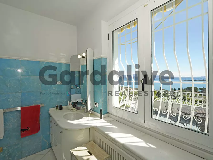 Immagine 65 di Villa in vendita  in Via Teodora Bresciani a Manerba Del Garda