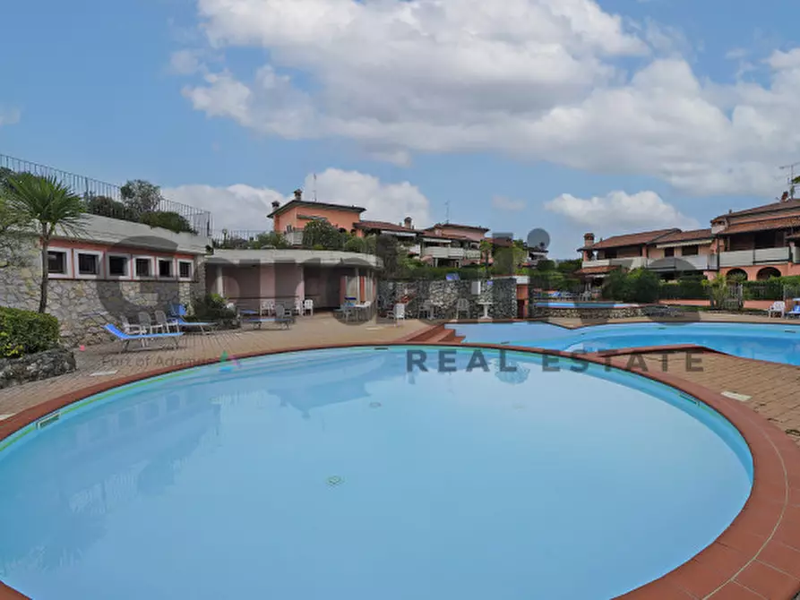 Immagine 1 di Appartamento in vendita  in Via Belvedere a Manerba Del Garda