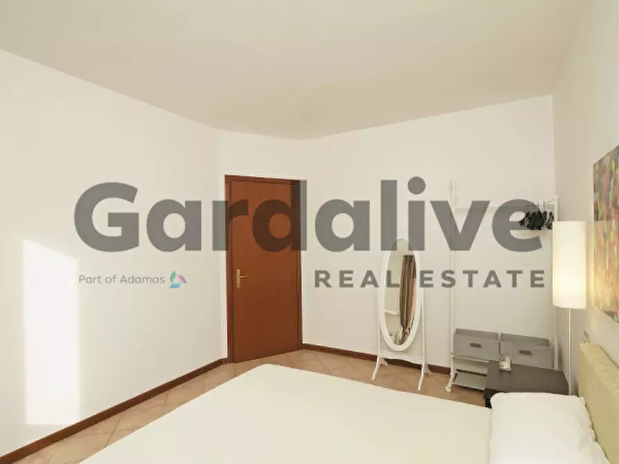 Immagine 14 di Appartamento in vendita  in Via Belvedere a Manerba Del Garda