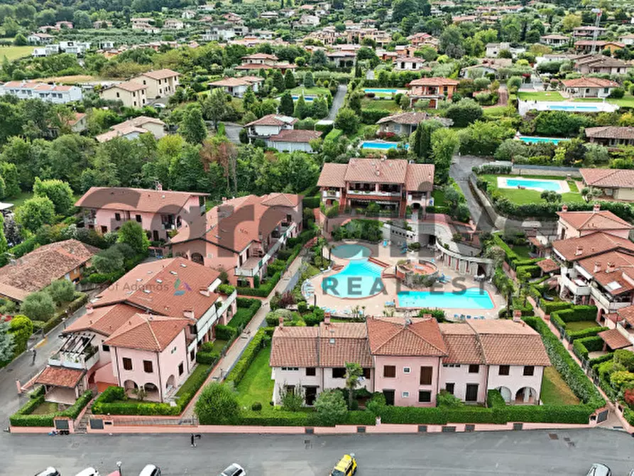 Immagine 27 di Appartamento in vendita  in Via Belvedere a Manerba Del Garda