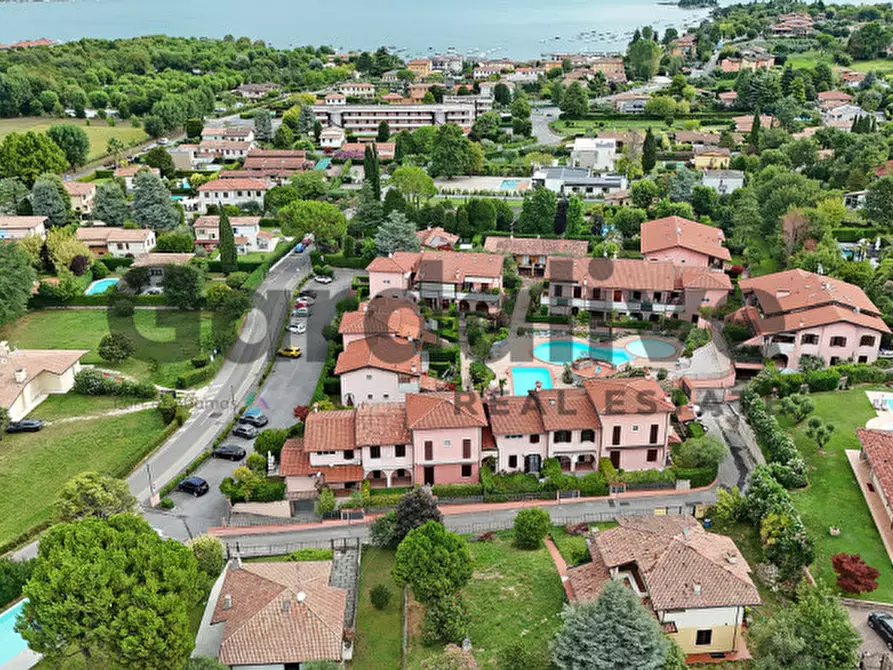 Immagine 29 di Appartamento in vendita  in Via Belvedere a Manerba Del Garda