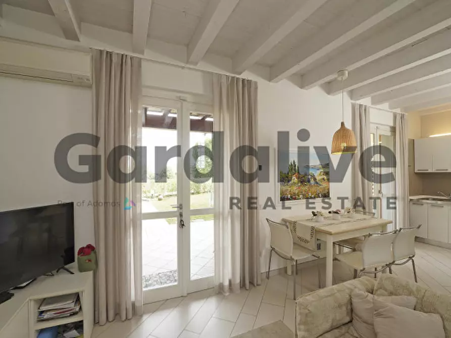 Immagine 10 di Casa indipendente in vendita  in Via Belvedere a Manerba Del Garda