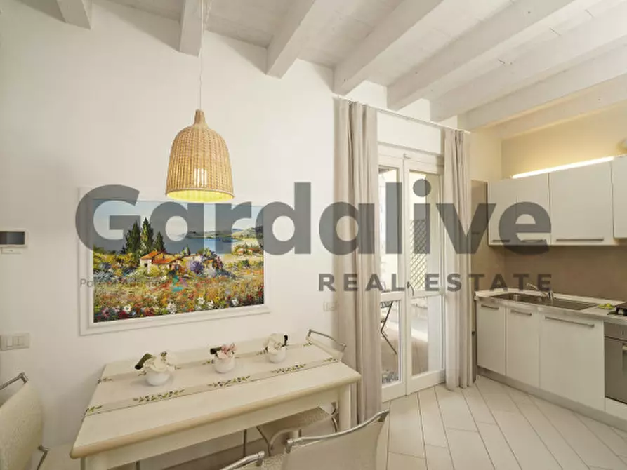 Immagine 12 di Casa indipendente in vendita  in Via Belvedere a Manerba Del Garda