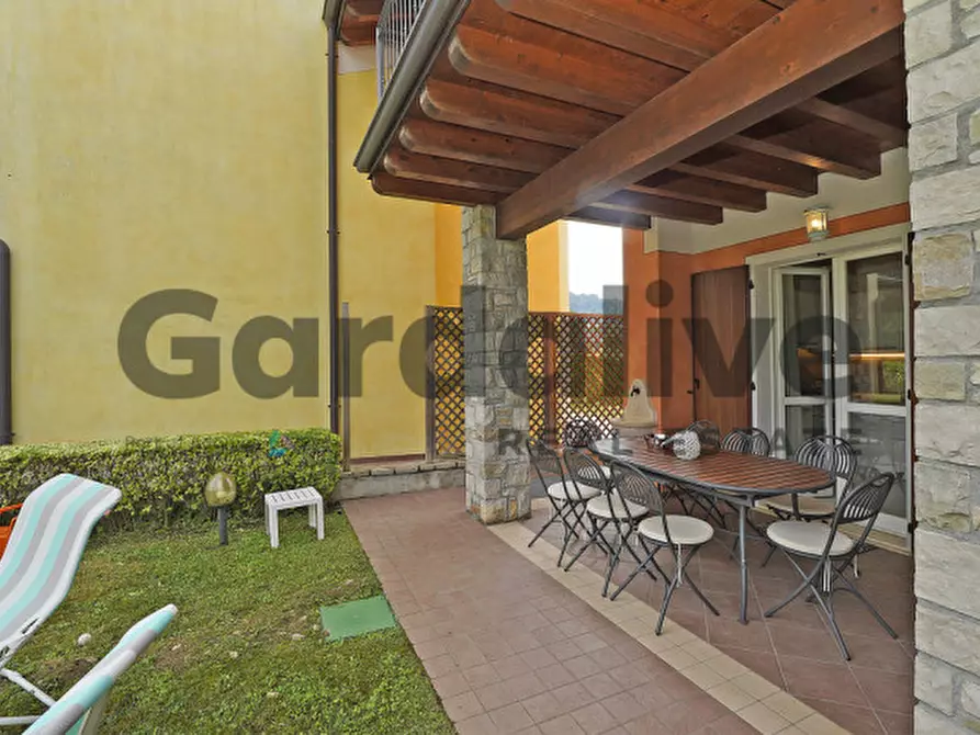 Immagine 17 di Casa indipendente in vendita  in Via Belvedere a Manerba Del Garda