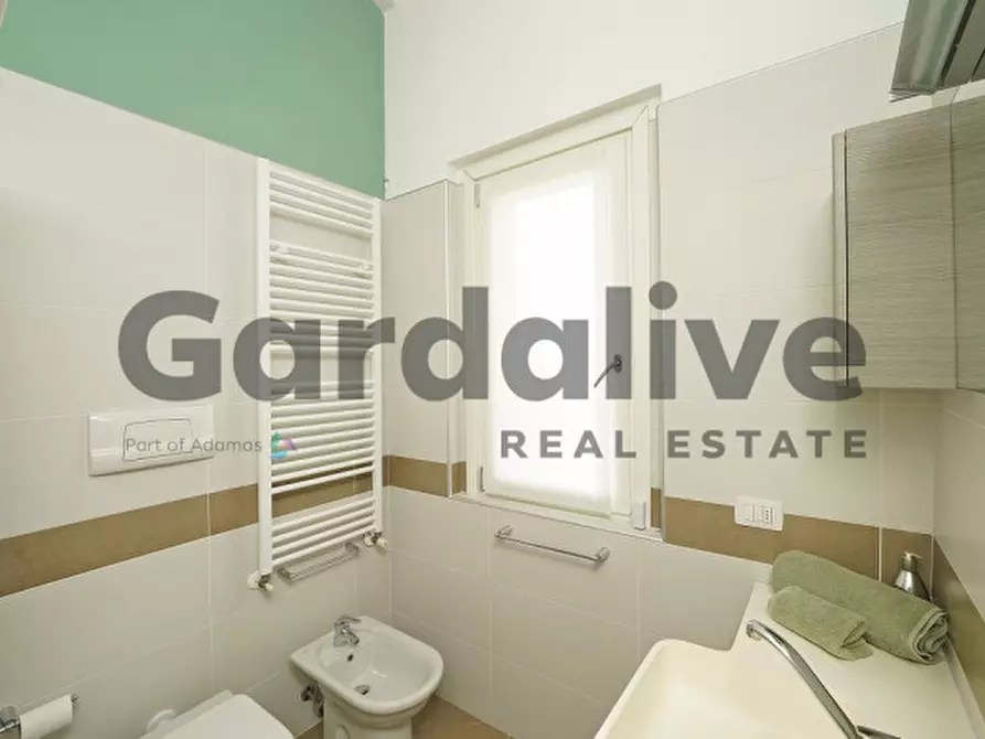 Immagine 21 di Casa indipendente in vendita  in Via Belvedere a Manerba Del Garda