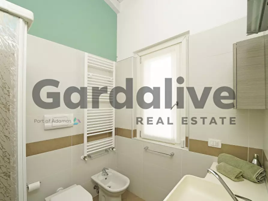 Immagine 22 di Casa indipendente in vendita  in Via Belvedere a Manerba Del Garda